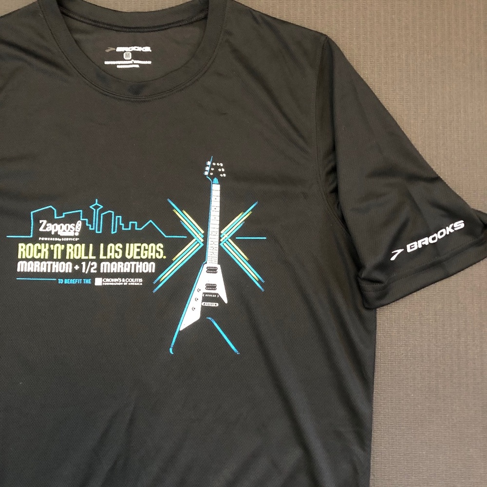 Brooks Running Distance Tee - Picture 4 of 5